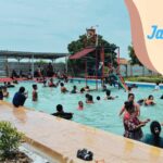 Kolam Renang di Terisi Janggleng Land